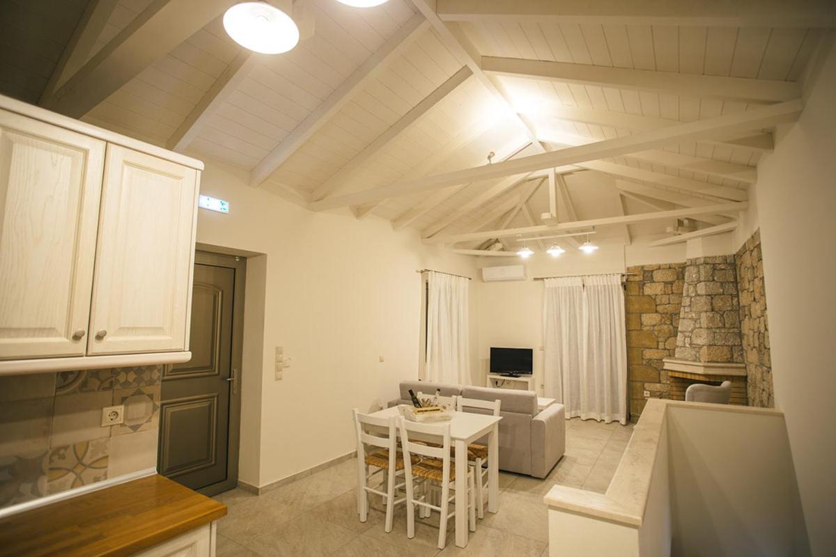 Tseralia Houses Stoupa Room photo