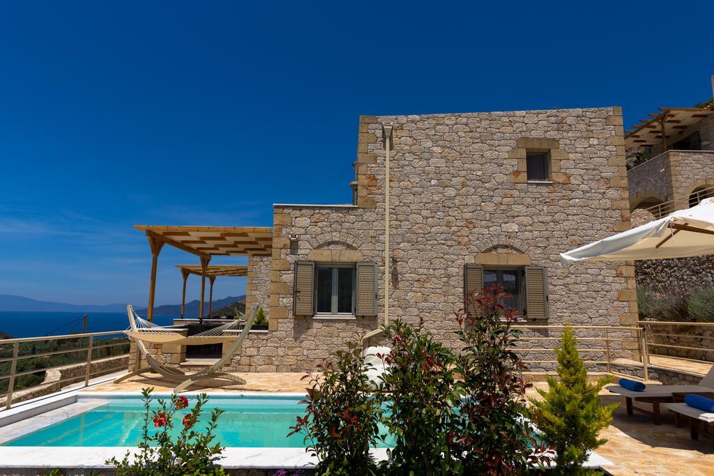 Tseralia Houses Stoupa Exterior photo